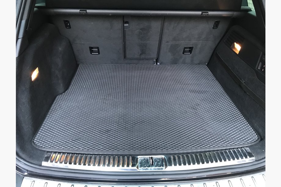 Volkswagen Touareg 2010–2018 Tavaratilan matto V2 (EVA, musta) Image