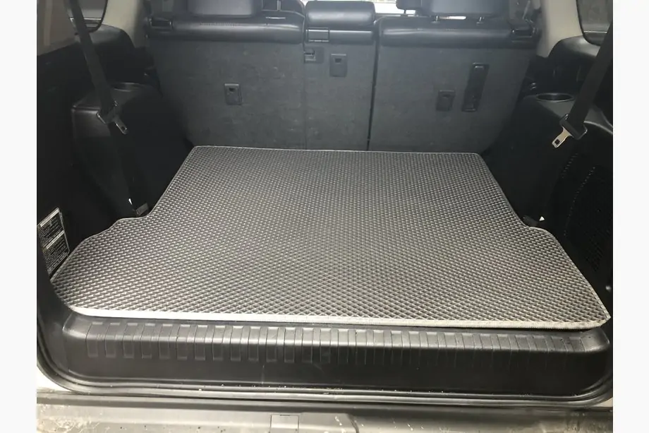 Toyota Land Cruiser Prado 150 2009–2023 Tavaratilan matto 7-paikkaiseen EVA (Musta) Image