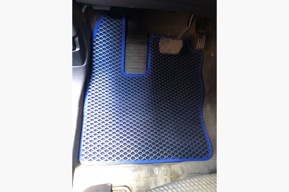 Ford Connect 2014–2021 EVA-matot (automaattivaihteisto, mustat) Image