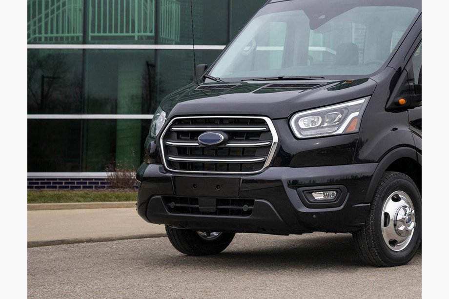 Ford Transit 2014– Etusäleikön listat (2019+, 4 kpl, ruostumaton teräs) OmsaLine - italialaista ruostumatonta terasta Image