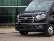 Ford Transit 2014– Etusäleikön listat (2019+, 4 kpl, ruostumaton teräs) OmsaLine - italialaista ruostumatonta terasta kuva 1