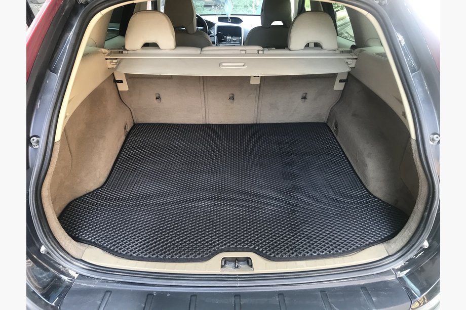 Volvo XC60 2009–2017 Tavaratilan matto (EVA, musta) Image