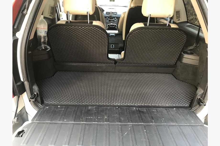 Volvo XC90 2002–2014 3-osainen tavaratilamatto (EVA, musta) Image
