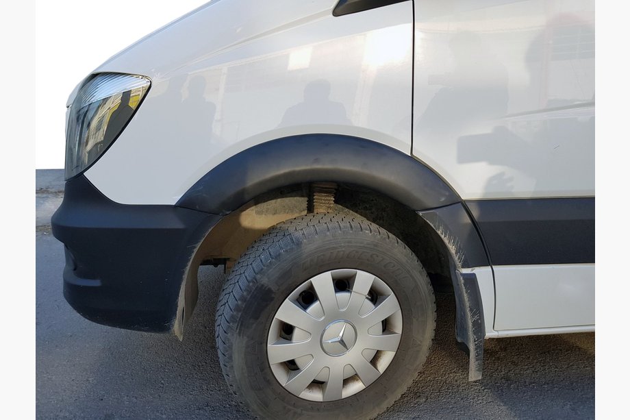 Mercedes Sprinter W906 2006–2018 Ale! Leveät lokasuojan levikkeet (4 kpl, mustat) Image