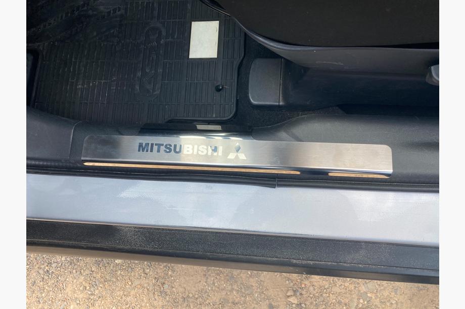 Mitsubishi ASX 2010–2023 Sisäpuoliset kynnyslistat Nataniko (2 kpl, ruostumaton teräs) Image