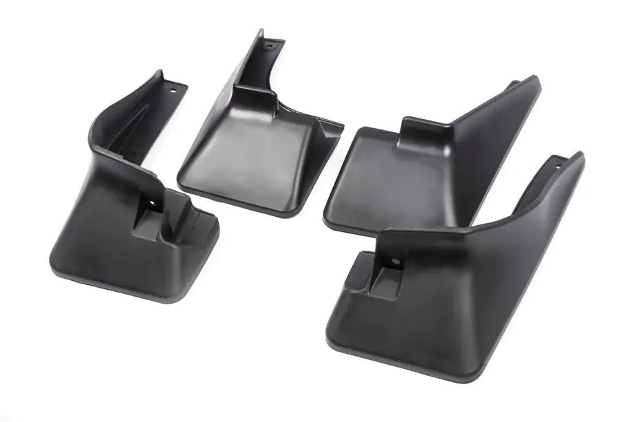 Toyota Yaris 2010–2020 Premium roiskeläpät 2014-2017 (HB, 4 kpl) Image