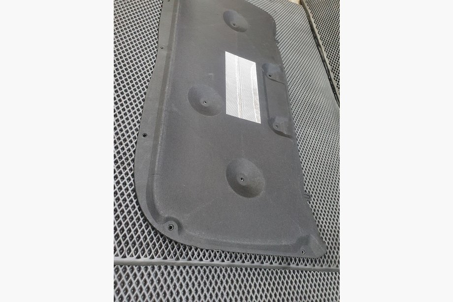 Toyota Land Cruiser Prado 150 2009–2023 Konepellin äänieriste Image