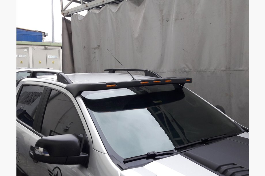 Volkswagen Amarok 2010–2022 Tuulilasin aurinkolippa (LED) Image