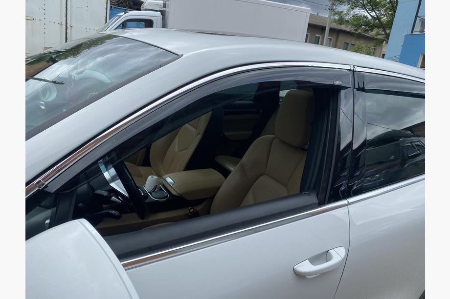 Porsche Cayenne 2010–2017 Ikkunatuulisuojat kromilistalla (4 kpl, HIC) Image