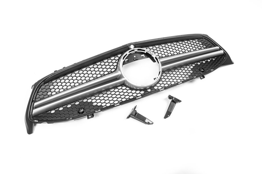 Mercedes CLA C118 2019– AMG Silver etusäleikkö (2019-2022) Image