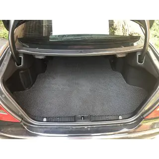 Tavaratilan matto (EVA, musta) Sedan kuva 1