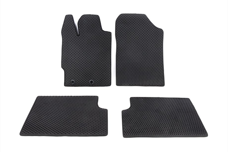 Toyota Yaris 2010–2020 EVA-lattiamatot polttomoottorille (mustat) Image