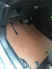 Toyota Yaris 2010–2020 EVA-auton lattiamatot ICE (tiilenpunainen) kuva 1