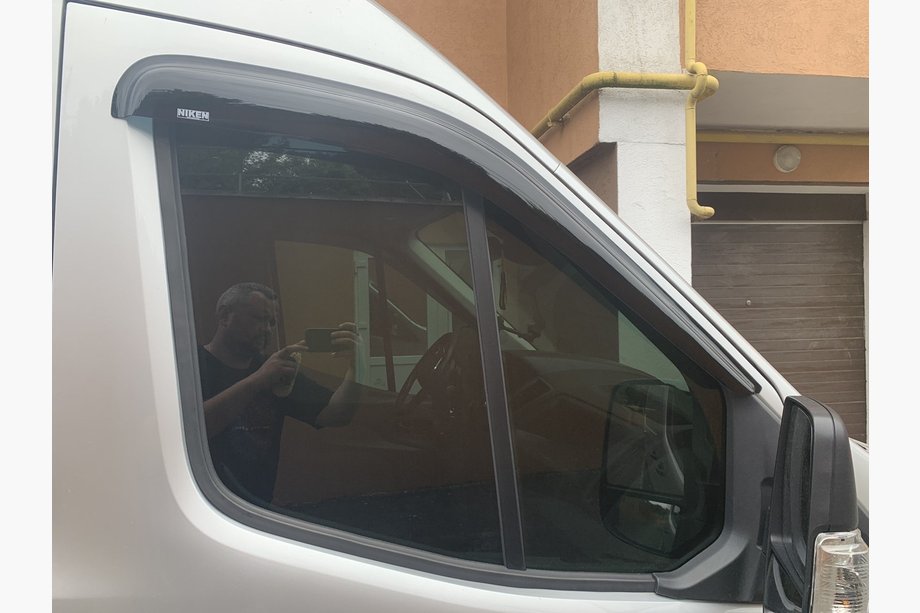 Ford Transit 2014– Niken ikkunatuuliohjaimet (2 kpl) Image