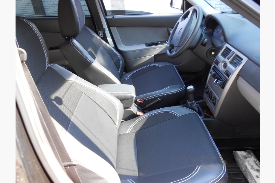 Lada Priora 2007–2018 Ekonahkaiset istuinsuojat SoyuzAuto Premium Image