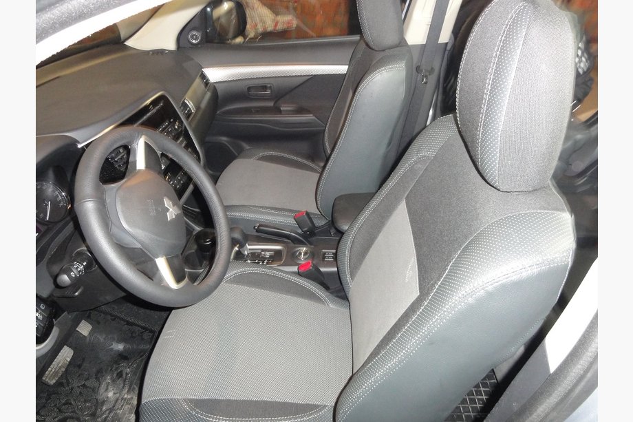 Mitsubishi Outlander 2012–2021 Ekonahkaiset istuinsuojat SoyuzAuto Premium Image