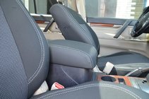Mitsubishi Pajero Wagon III 1999–2006 Auton penkinpäälliset (keinonahka↗kangas, Premium) kuva 4