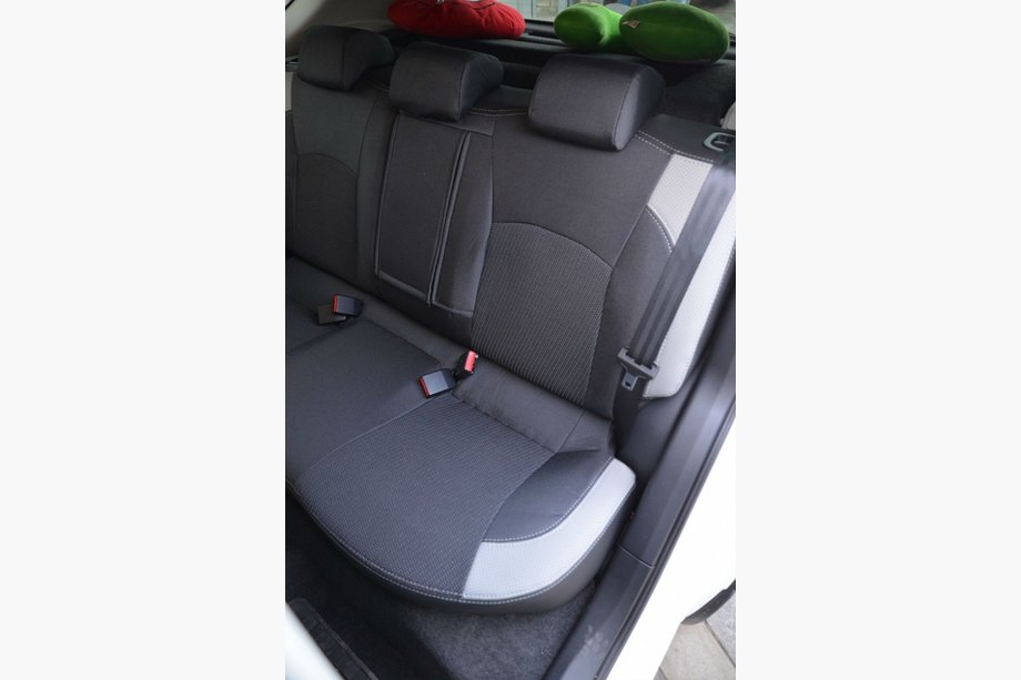 Nissan Qashqai 2007–2010 Ekonahkaiset istuinsuojat SoyuzAuto Premium Kuva 3