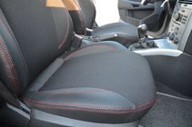 Opel Astra H 2004–2013 Premium-istuinsuojat kuva 2