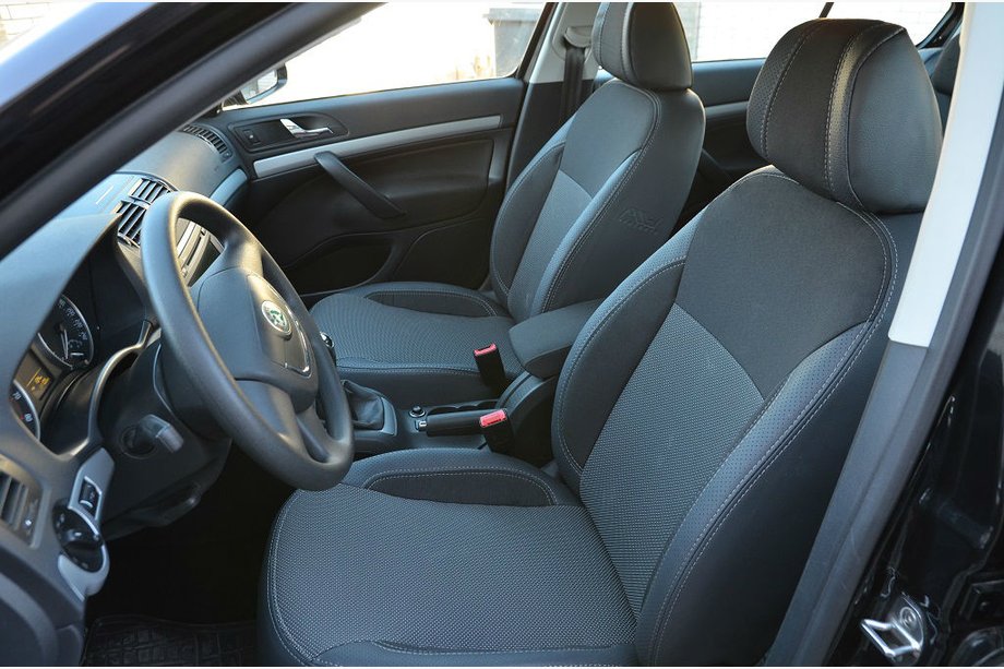Skoda Octavia II A5 2006–2010 Auton penkinpäälliset (keinonahka↗kangas, Premium) Image