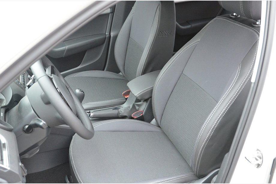 Skoda Octavia III A7 2013–2019 Auton penkinpäälliset (keinonahka↗kangas, Premium) Image