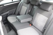 Skoda Superb 2009–2015 Auton penkinpäälliset (2008-2013, keinonahka↗kangas, Premium) kuva 4