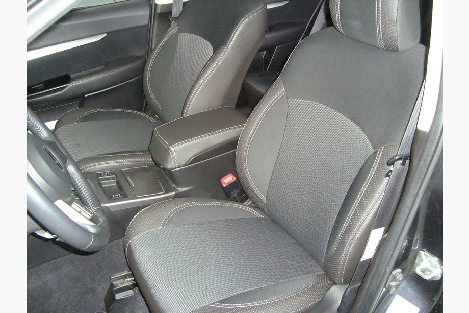 Subaru Outback 2009–2014 Ekonahkaiset istuinsuojat SoyuzAuto Premium Image
