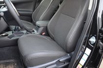 Toyota Rav 4 2013–2018 Auton penkinpäälliset (keinonahka↗kangas, Premium) kuva 2