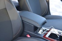 Toyota Camry 2011–2017 Auton penkinpäälliset (keinonahka↗kangas, Premium) kuva 3