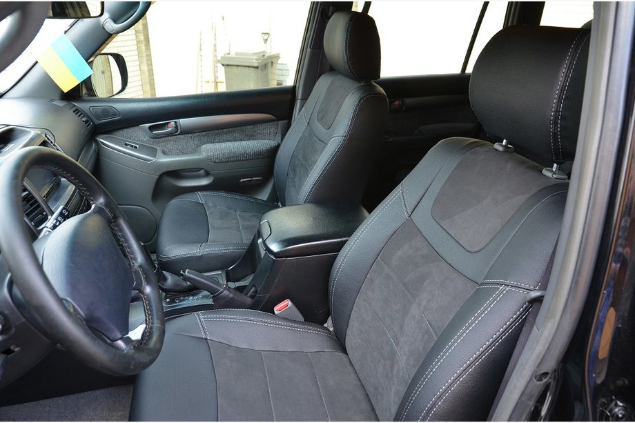 Toyota Land Cruiser Prado 120 2002–2009 Istuinpäälliset SoyuzAuto Leather-series Image