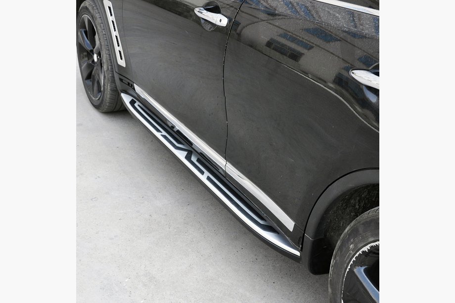 Infiniti QX70 2013–2019 Sivuporrasputket (2 kpl) Image