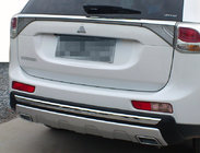 Mitsubishi Outlander 2012–2021 Takadiffuusori (2013-2015) kuva 1
