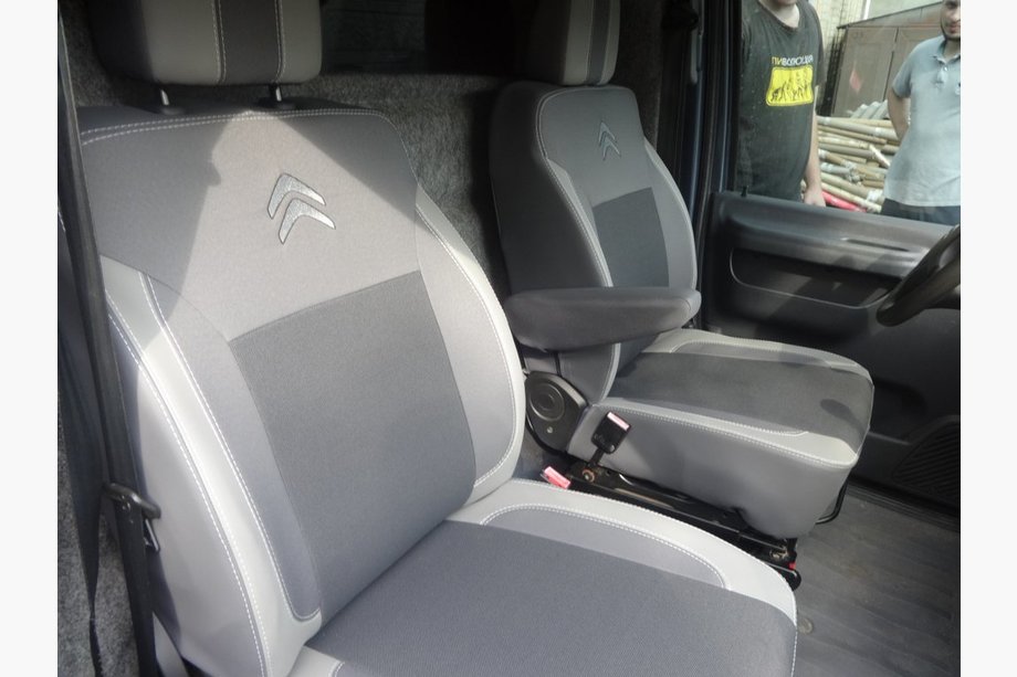 Citroen Jumpy 2007–2017 Auton penkinpäälliset (keinonahka↗kangas, Premium) Image