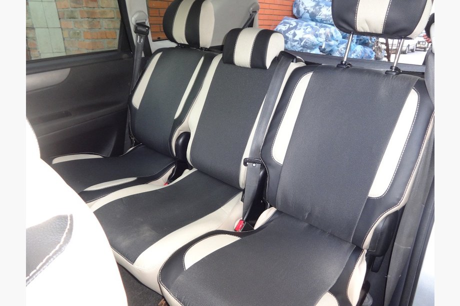 Toyota Avensis 2009–2018 Auton penkinpäälliset (keinonahka↗kangas, Premium) Image