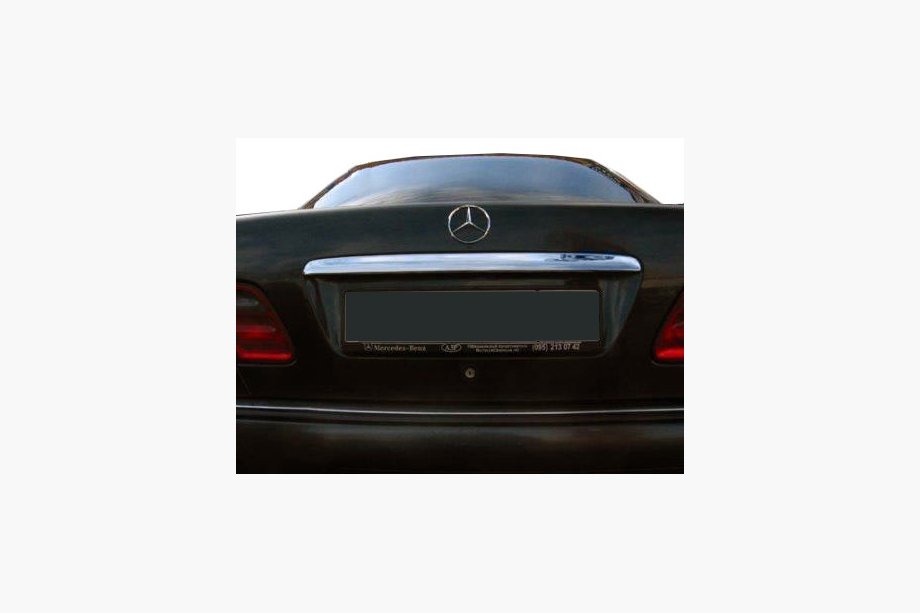 Mercedes C-class W203 2000–2007 Rekisterikilven ylälista (muovi) Image