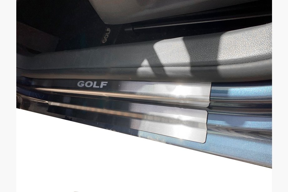 Volkswagen Golf 5 2003–2009 Nataniko Standard -kynnyslistat (ruostumaton teräs) Farmari, 4 kpl Image