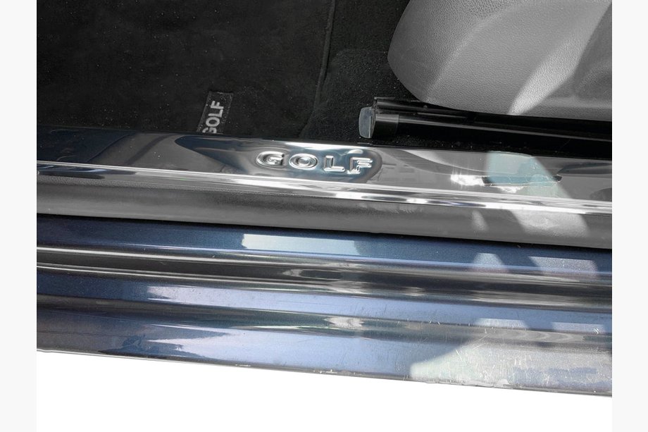 Volkswagen Golf 5 2003–2009 Sisäkynnyslistat (2 kpl, ruostumaton teräs) Image