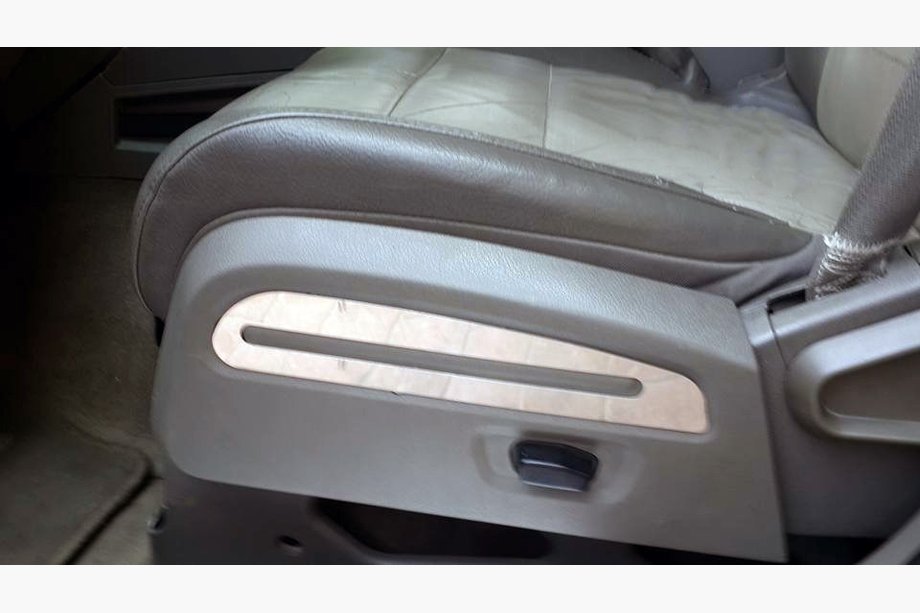 Dodge Nitro 2006–2011 Istuimen kromilistat (ruostumaton teräs) Image