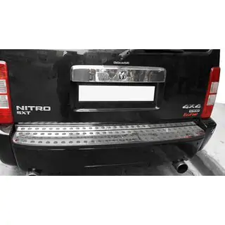 Takapuskurin suojalista (RST) Dodge Nitro 2006–2011 kuva 1