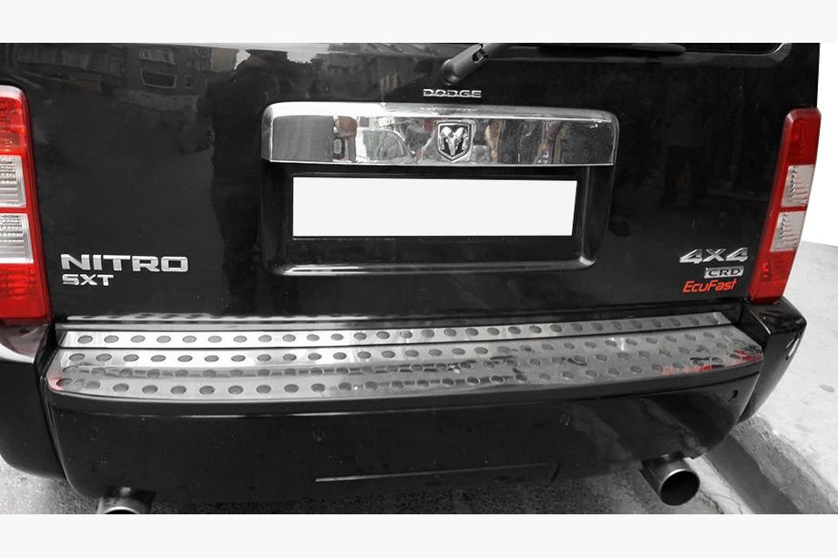 Dodge Nitro 2006–2011 Takapuskurin suojalista (RST) Image
