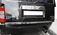 Dodge Nitro 2006–2011 Takalukun reunalista (ruostumaton teräs) kuva 1