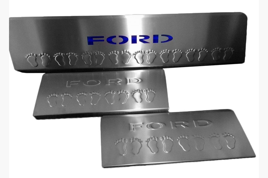 Ford Transit 2014– LED-siniset kynnyslistat (3 kpl, ruostumaton teräs) Image
