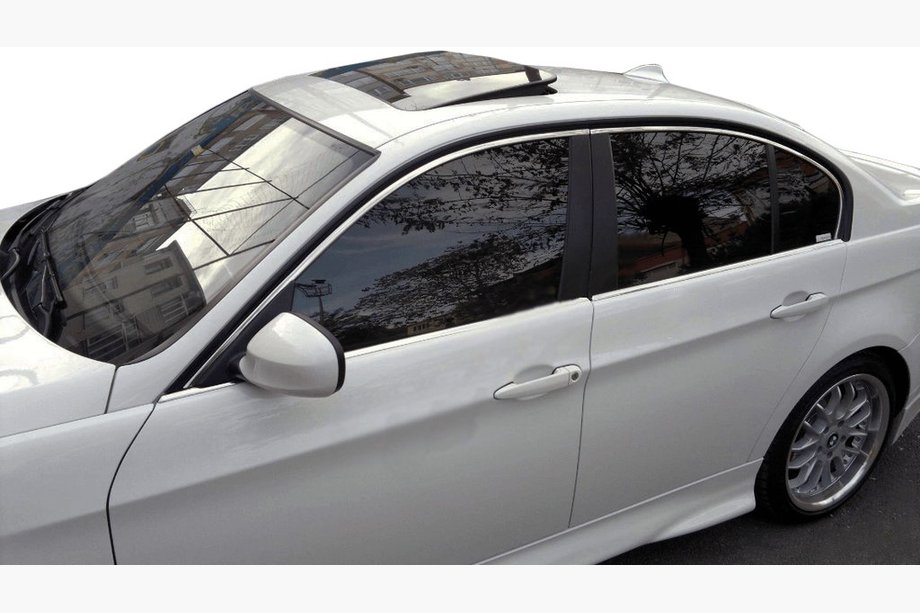 BMW 3-sarja E90/E91 2005–2011 Ikkunoiden alalistat (rst.) Image