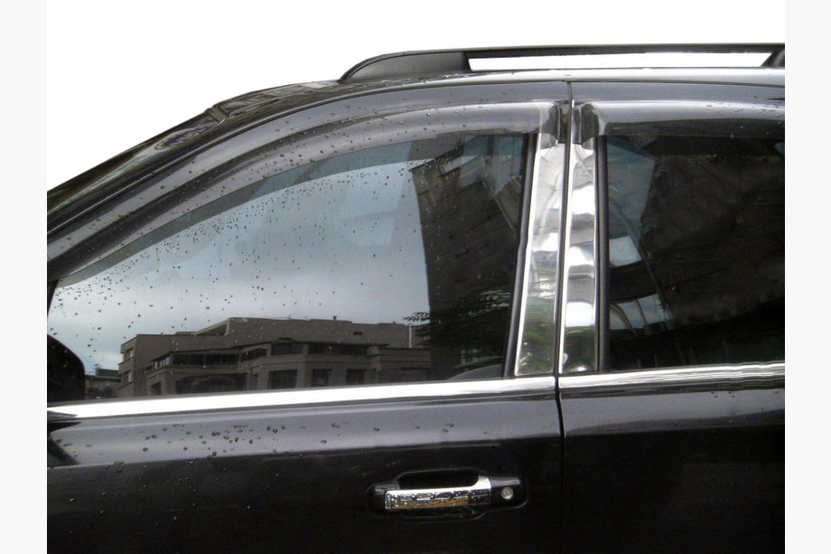 Kia Sorento II XM 2009–2014 Ovipilarien kromilistat (8 kpl, ruostumaton teräs) Image