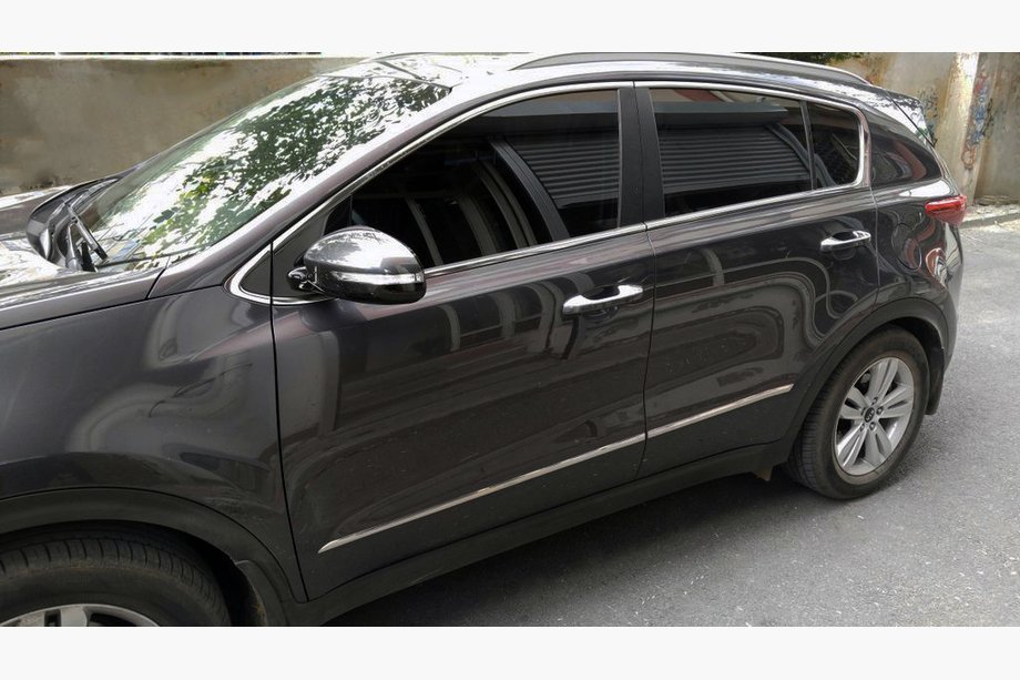 Kia Sportage 2015–2021 Ovilistat (4 kpl, ruostumaton teräs) Carmos - turkkilainen teräs Image