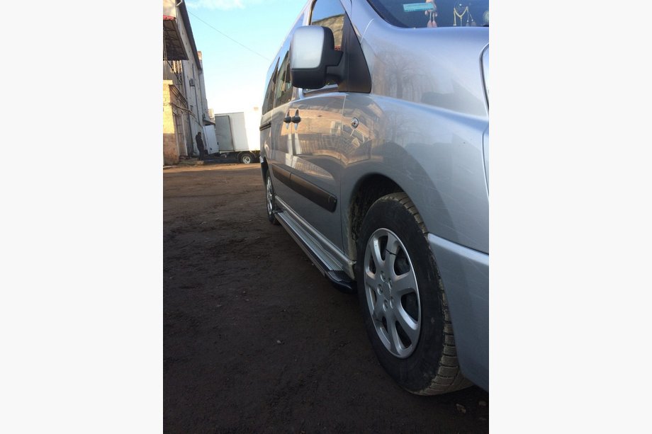 Opel Vivaro 2019– Rainbow sivuporrassarja (2 kpl, alumiini) XS – Lyhyt akseliväli Kuva 7