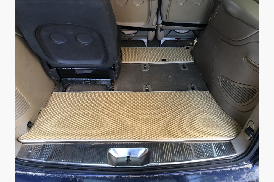 Volkswagen Sharan 1995–2010 Tavaratilan matto (EVA, beige) Image