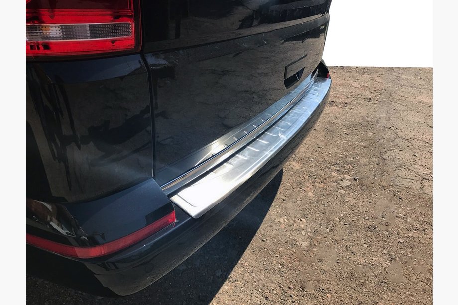 Volkswagen T6 2015–2024 Omsa takapuskurin suojalista, matta (1-ovinen, ruostumaton teräs) Image