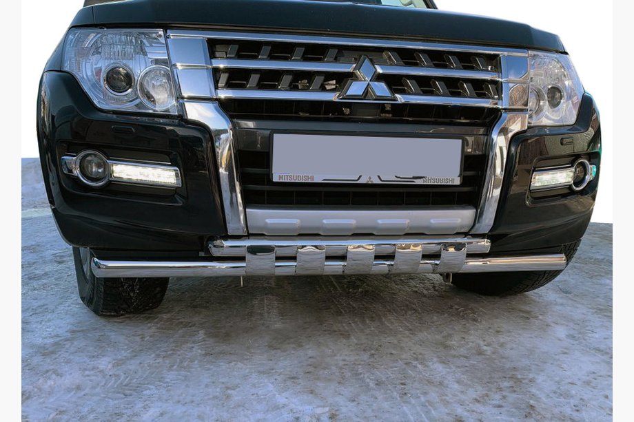 Mitsubishi Pajero Wagon IV 2006–2021 Etupuskurisuoja ST015 (ruostumaton teräs) Image