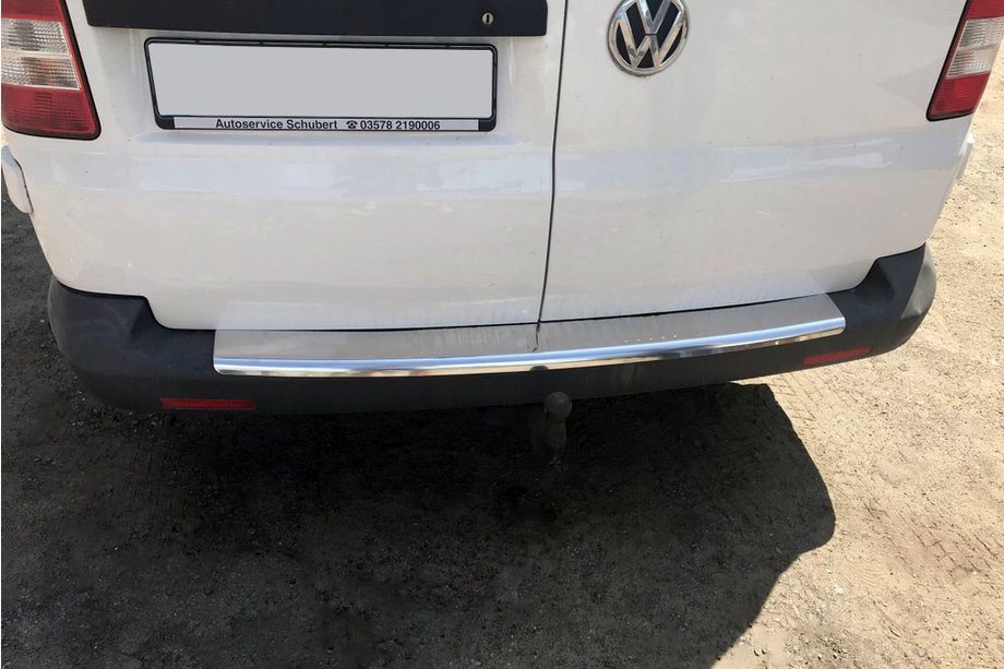 Volkswagen T5 Multivan 2003–2010 Takapuskurin suojalista taivutuksella (Carmos V1, teräs) Kuva 1